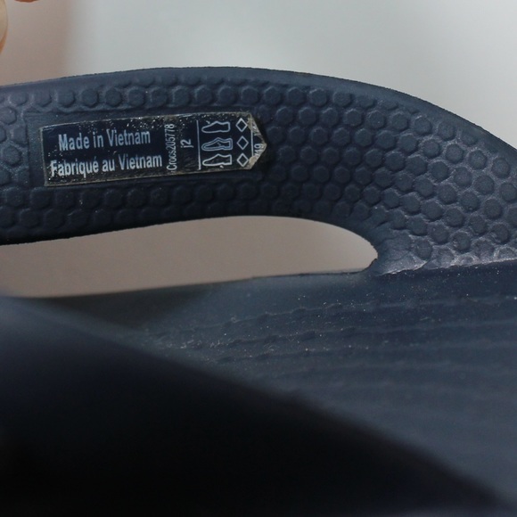CROCS Boys Girls Juniors Navy Blue Flip Flop Slip On Slide Flop Sandals Size 2 - Picture 7 of 9